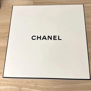 ❤️Chanel Gift Box❤️